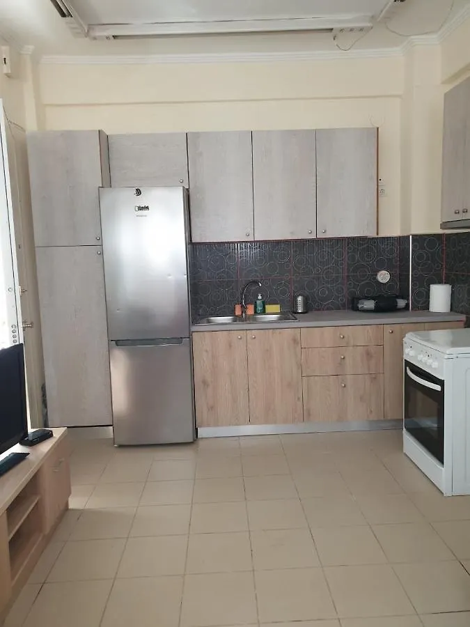 Artistic Comfy Apt +Exotic Garden Apartment Nea Michaniona