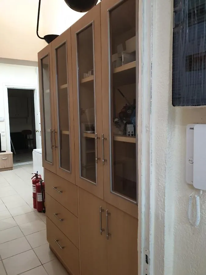 Artistic Comfy Apt +Exotic Garden Apartment Nea Michaniona